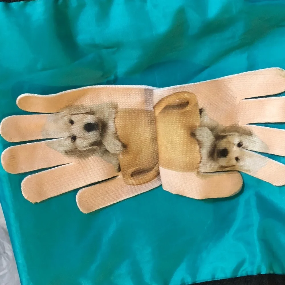 Women’s dog puppy in coffee cup printed beige‎ knit gloves one size new